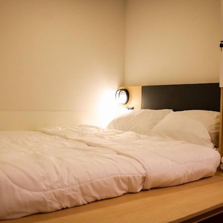 W2 Hostel Чиангмай Екстериор снимка